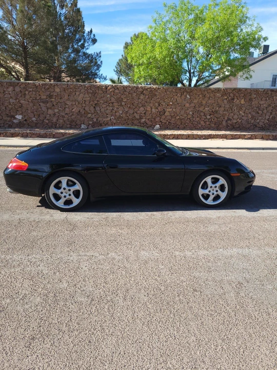 1999 Porsche 996 Carrera - Image 10 of 31