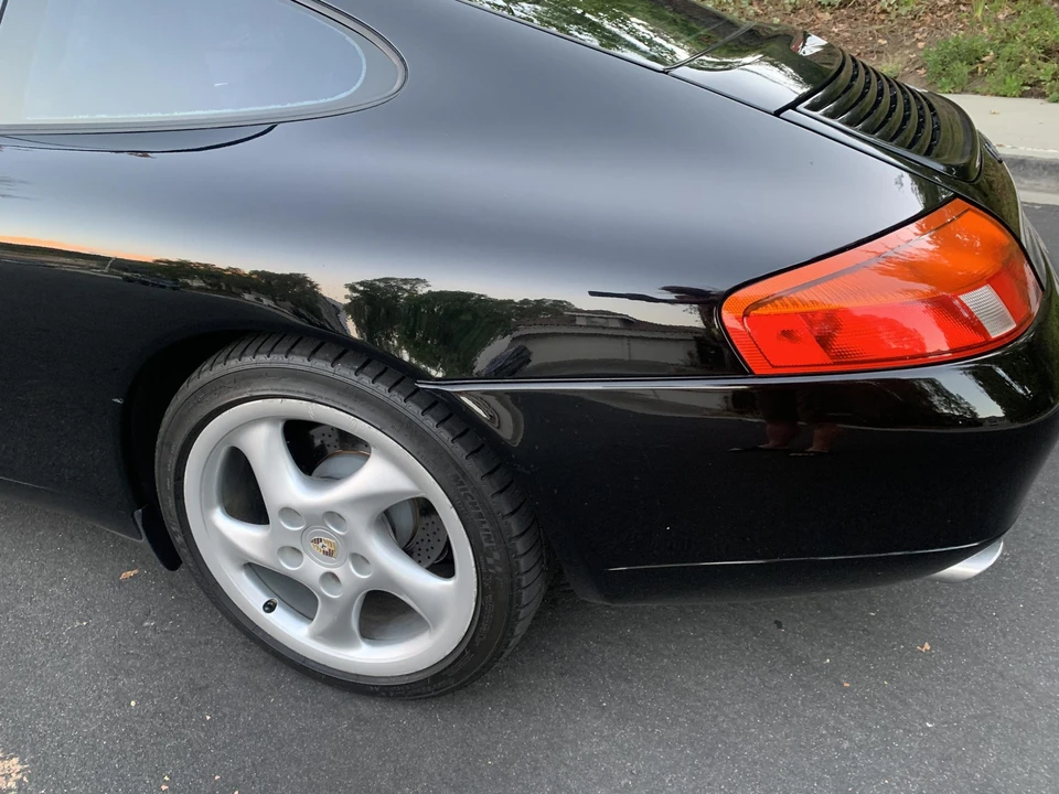 1999 Porsche 996 Carrera - Image 16 of 31