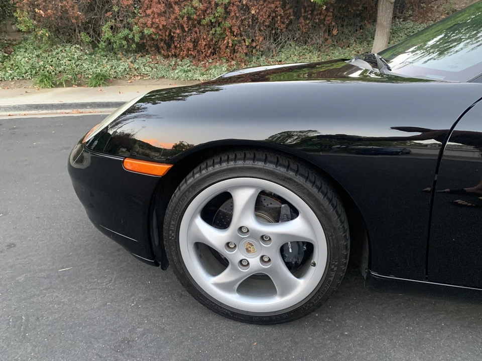 1999 Porsche 996 Carrera - Image 14 of 31