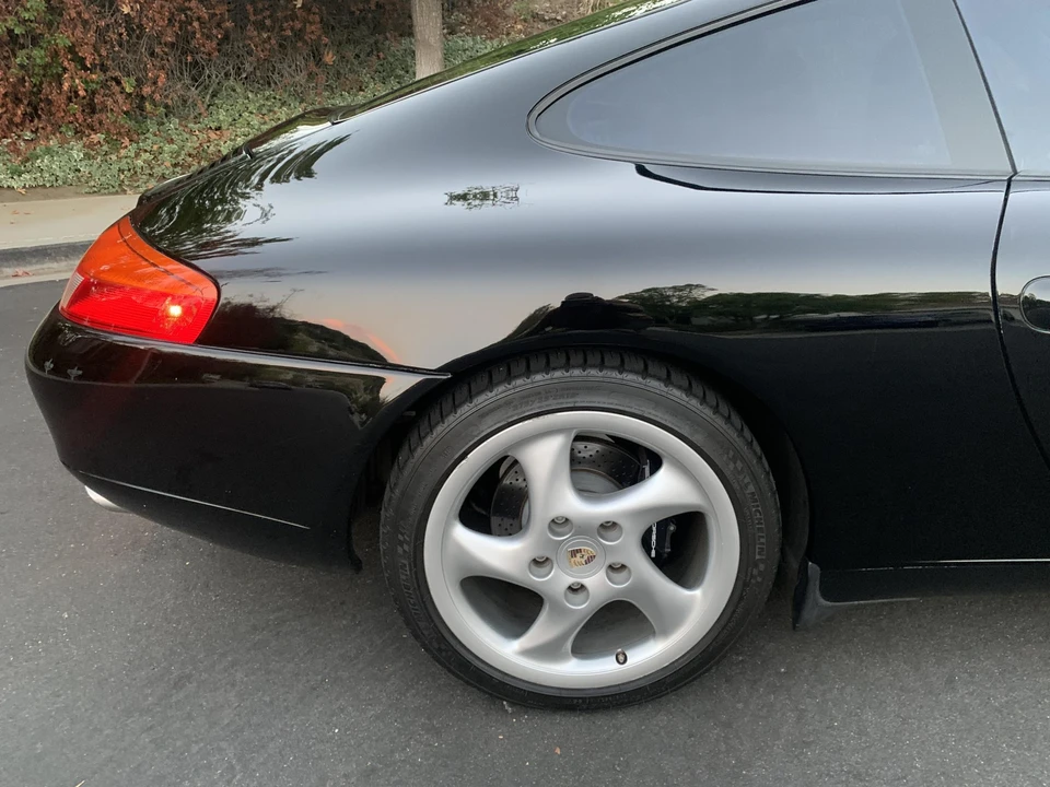 1999 Porsche 996 Carrera - Image 20 of 31