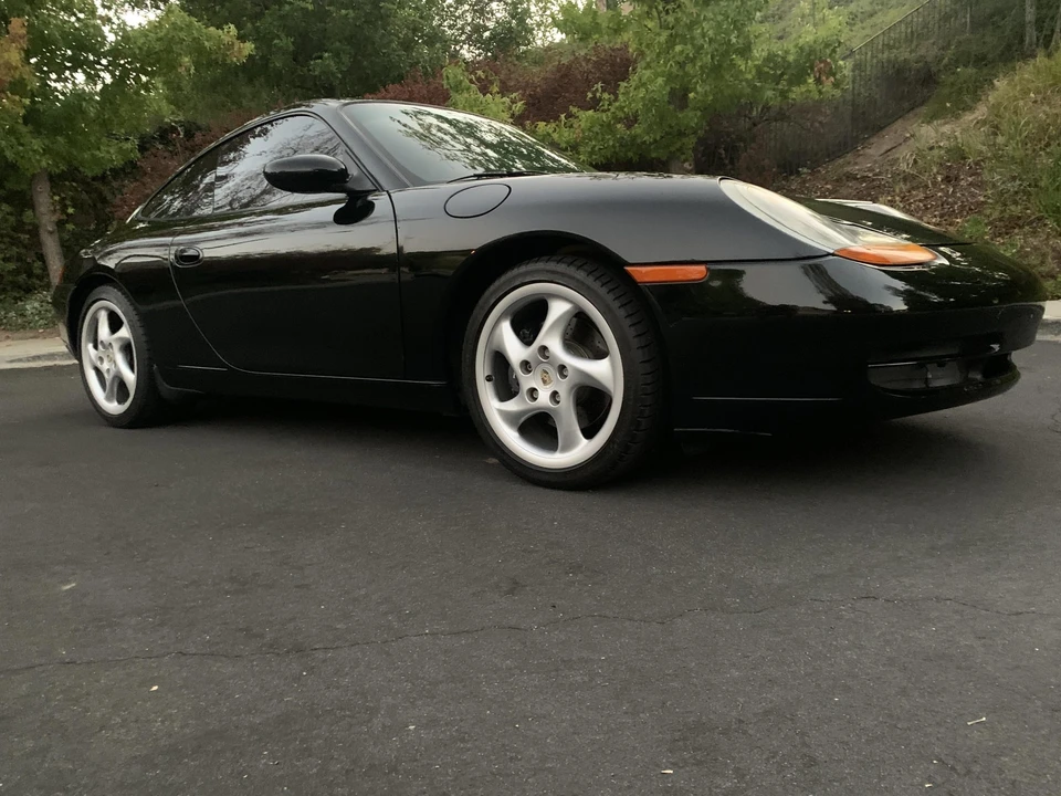 1999 Porsche 996 Carrera - Image 12 of 31