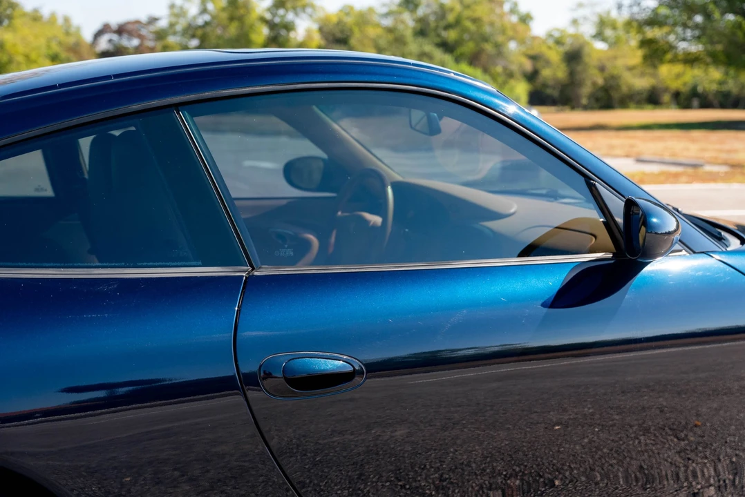 1999 Porsche 996 Carrera - Image 26 of 31