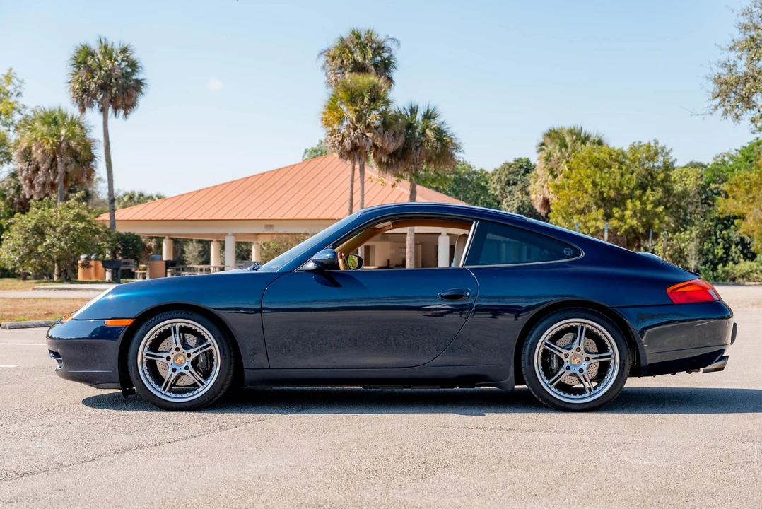1999 Porsche 996 Carrera - Image 9 of 31
