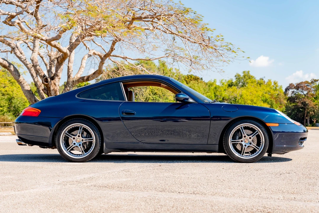 1999 Porsche 996 Carrera - Image 14 of 31