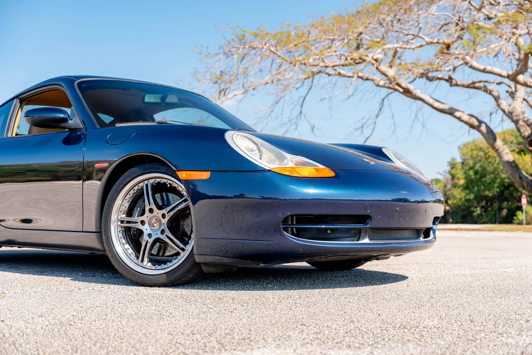 1999 Porsche 996 Carrera - Image 16 of 31