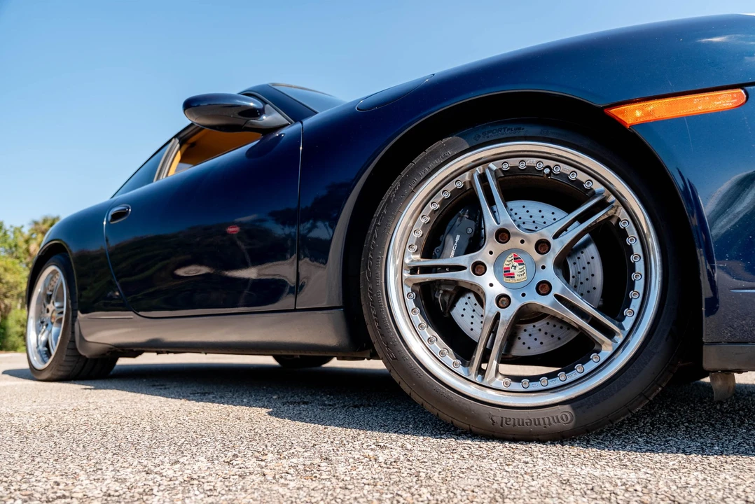 1999 Porsche 996 Carrera - Image 28 of 31