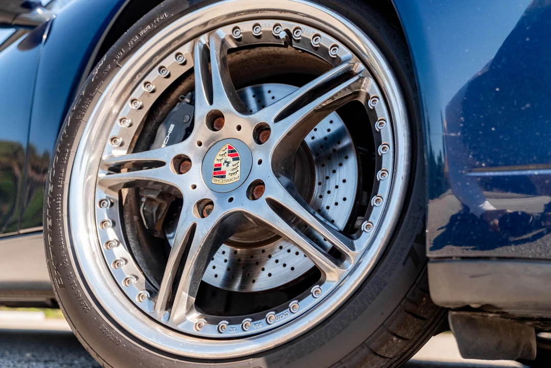 1999 Porsche 996 Carrera - Image 29 of 31
