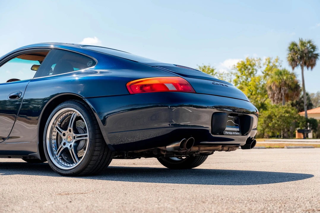 1999 Porsche 996 Carrera - Image 18 of 31