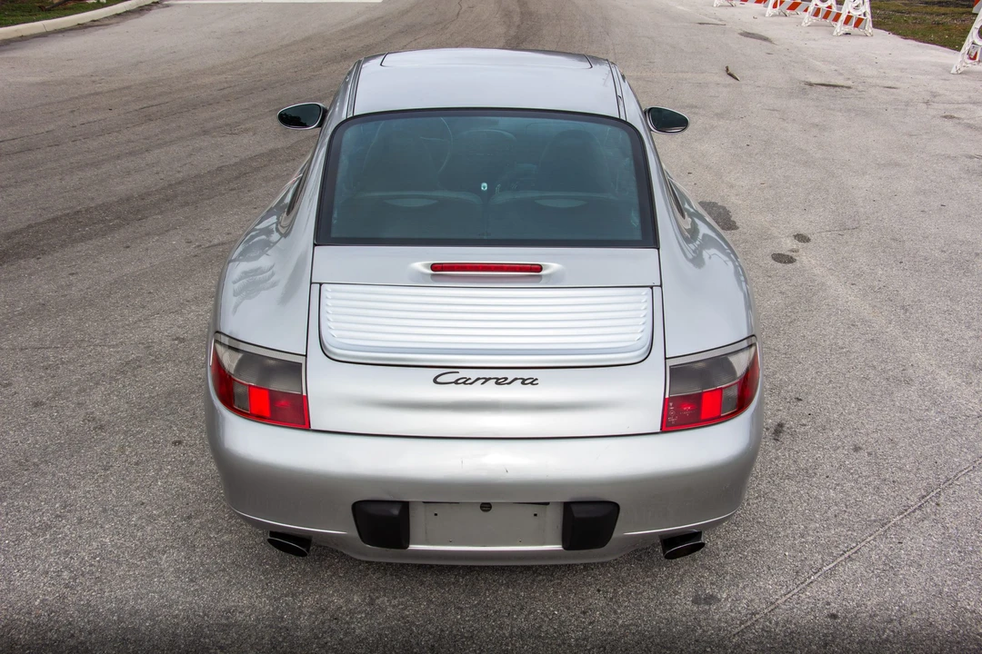 1999 Porsche 996 Carrera - Image 14 of 31