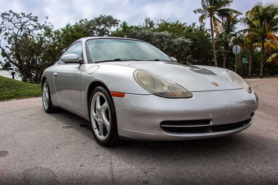 1999 Porsche 996 Carrera - Image 9 of 31