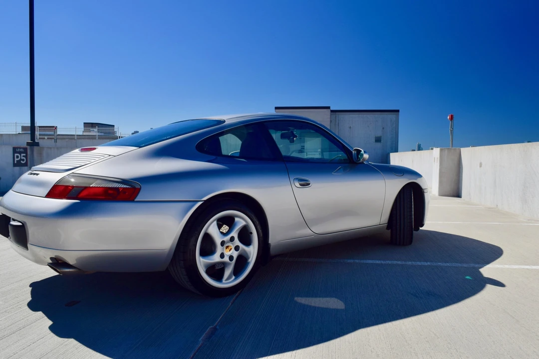 1999 Porsche 996 Carrera - Image 6 of 31