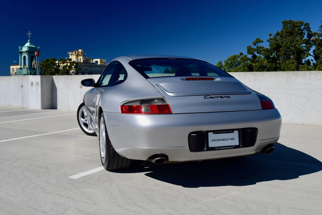 1999 Porsche 996 Carrera - Image 10 of 31