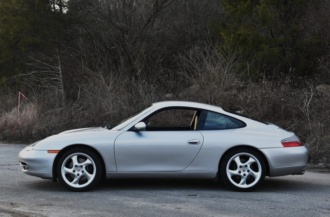 1999 Porsche 996 Carrera - Image 12 of 31