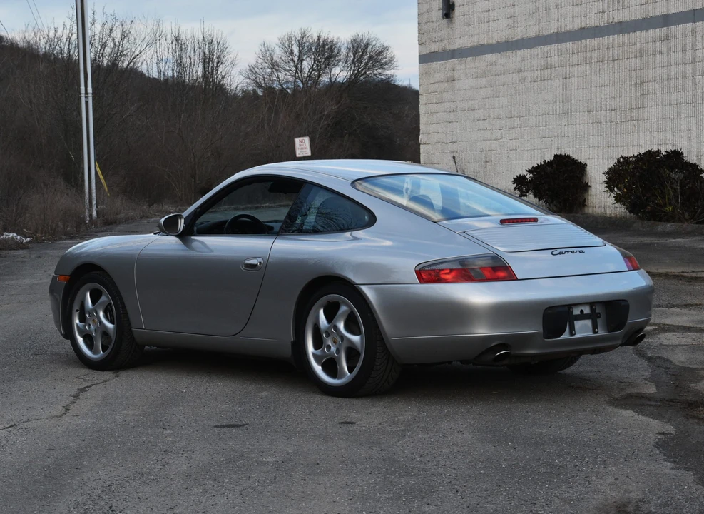 1999 Porsche 996 Carrera - Image 15 of 31