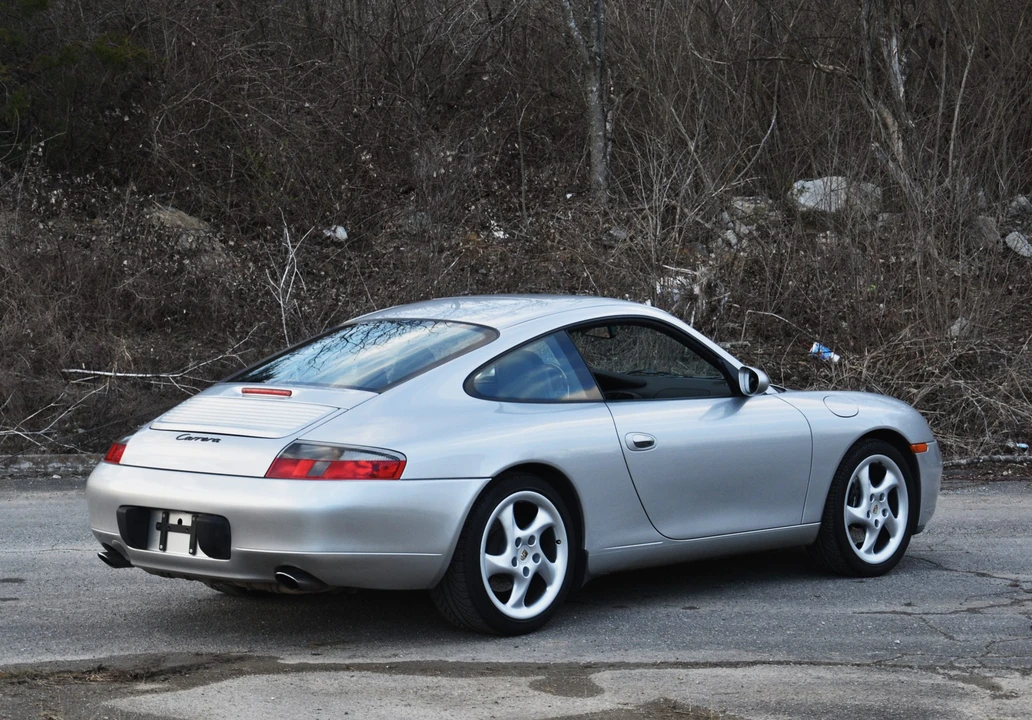 1999 Porsche 996 Carrera - Image 18 of 31