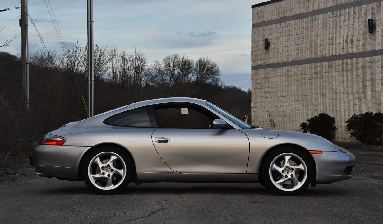 1999 Porsche 996 Carrera - Image 23 of 31