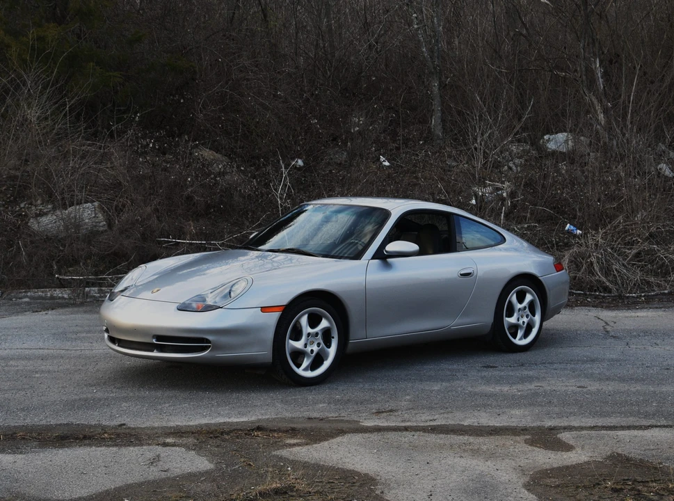1999 Porsche 996 Carrera - Image 6 of 31