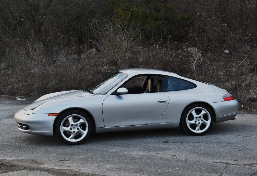 1999 Porsche 996 Carrera - Image 7 of 31
