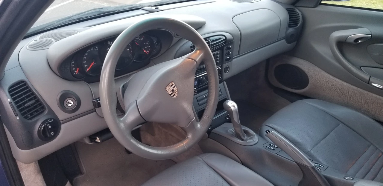 1999 Porsche 996 Carrera - Image 16 of 31