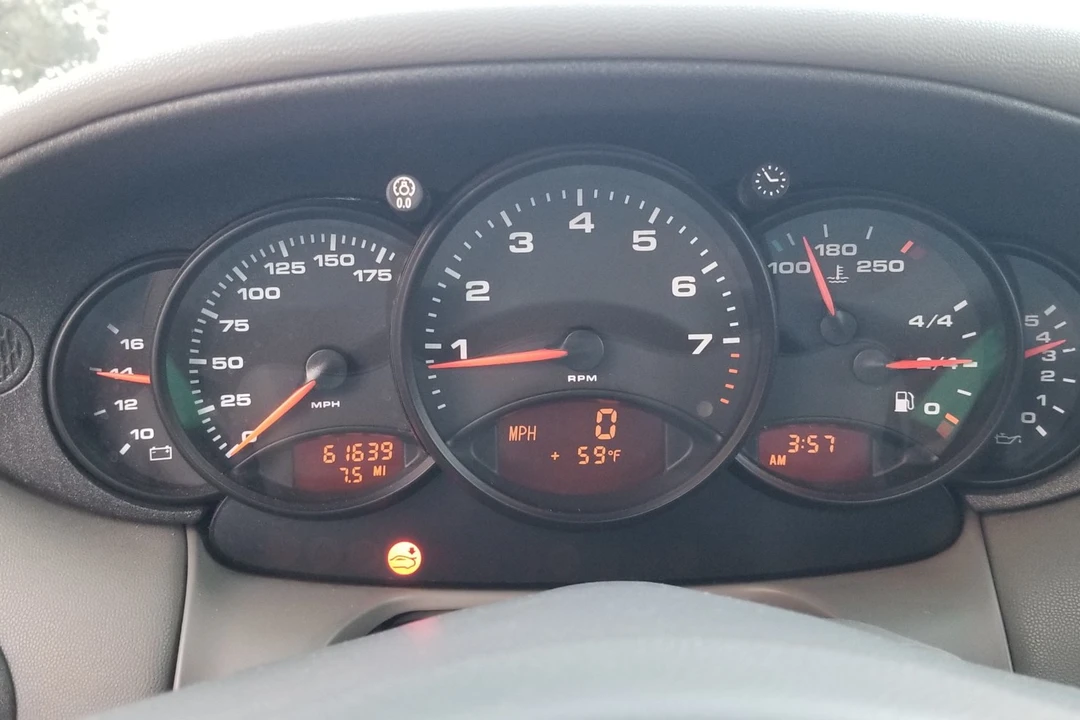 1999 Porsche 996 Carrera - Image 17 of 31