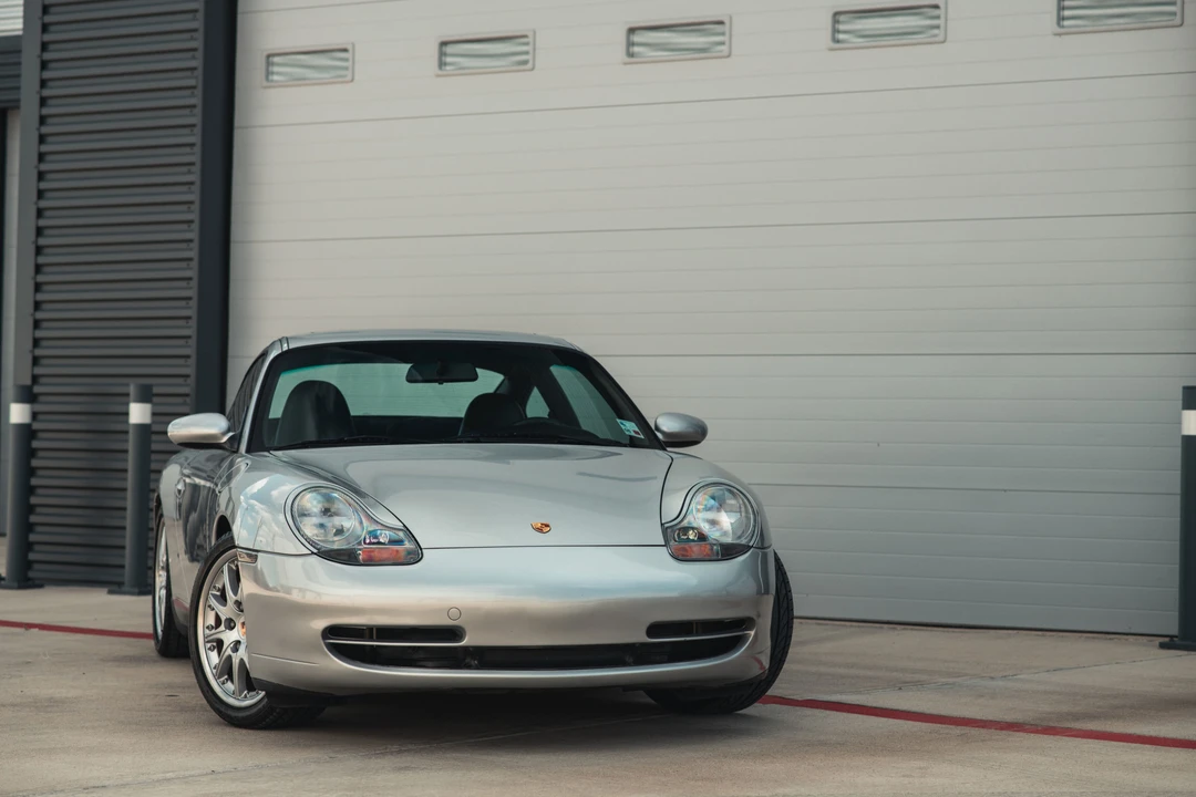1999 Porsche 996 Carrera - Image 10 of 31
