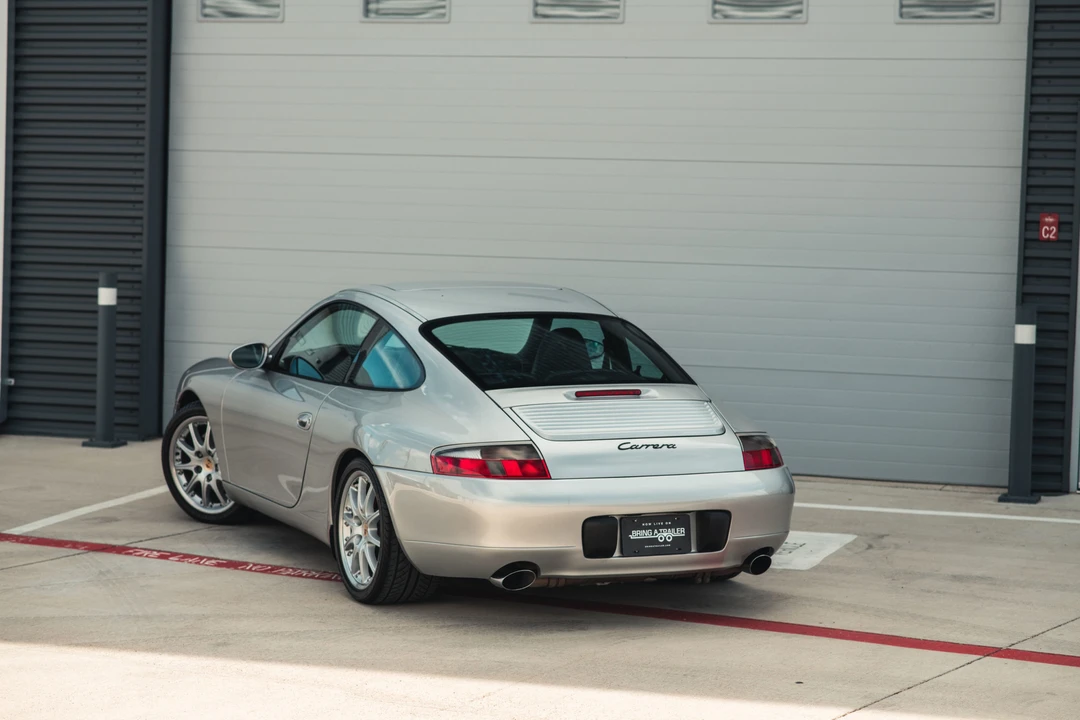 1999 Porsche 996 Carrera - Image 25 of 31