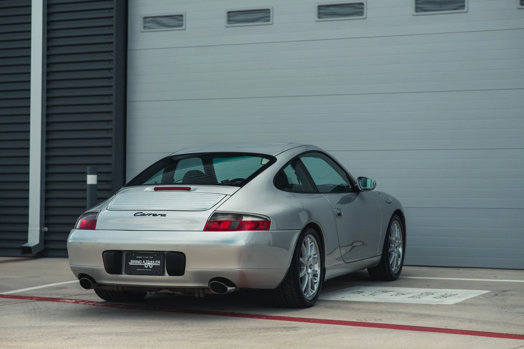 1999 Porsche 996 Carrera - Image 28 of 31