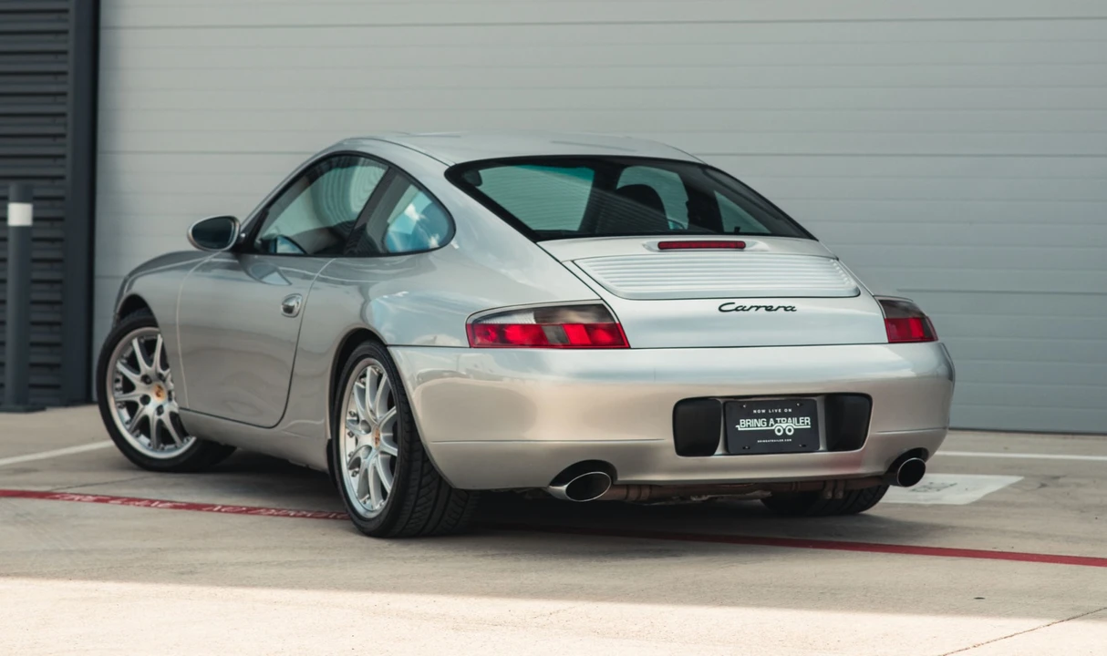 1999 Porsche 996 Carrera - Image 24 of 31