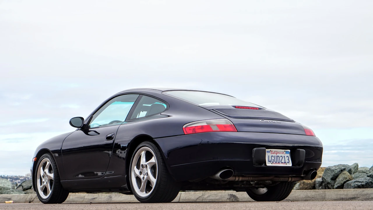 1999 Porsche 996 Carrera - Image 15 of 31
