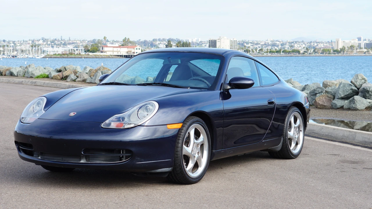 1999 Porsche 996 Carrera - Image 10 of 31