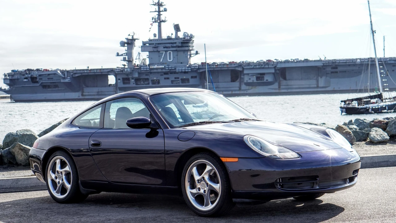 1999 Porsche 996 Carrera - Image 12 of 31