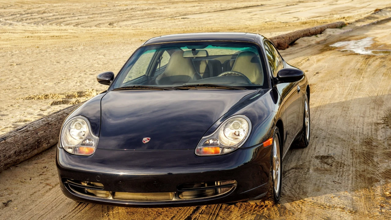 1999 Porsche 996 Carrera - Image 9 of 31