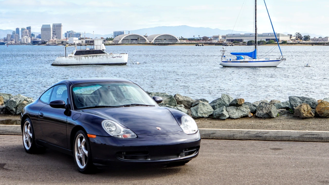 1999 Porsche 996 Carrera - Image 11 of 31