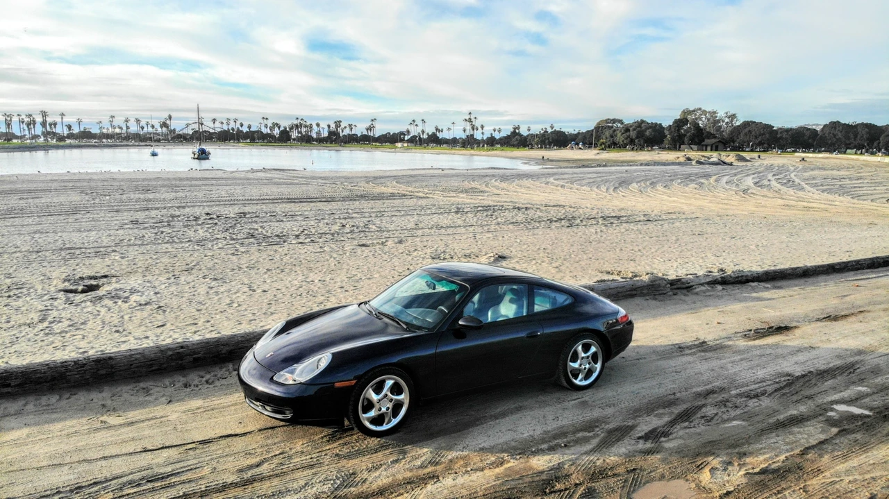 1999 Porsche 996 Carrera - Image 20 of 31