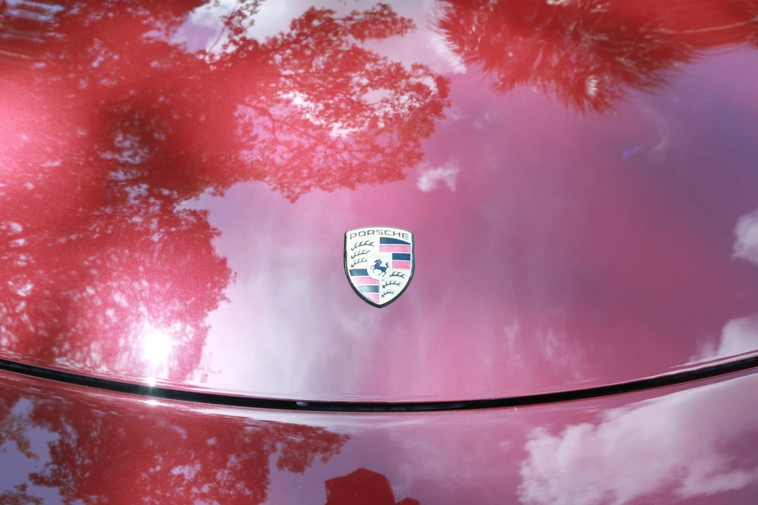 1999 Porsche 996 Carrera - Image 19 of 31
