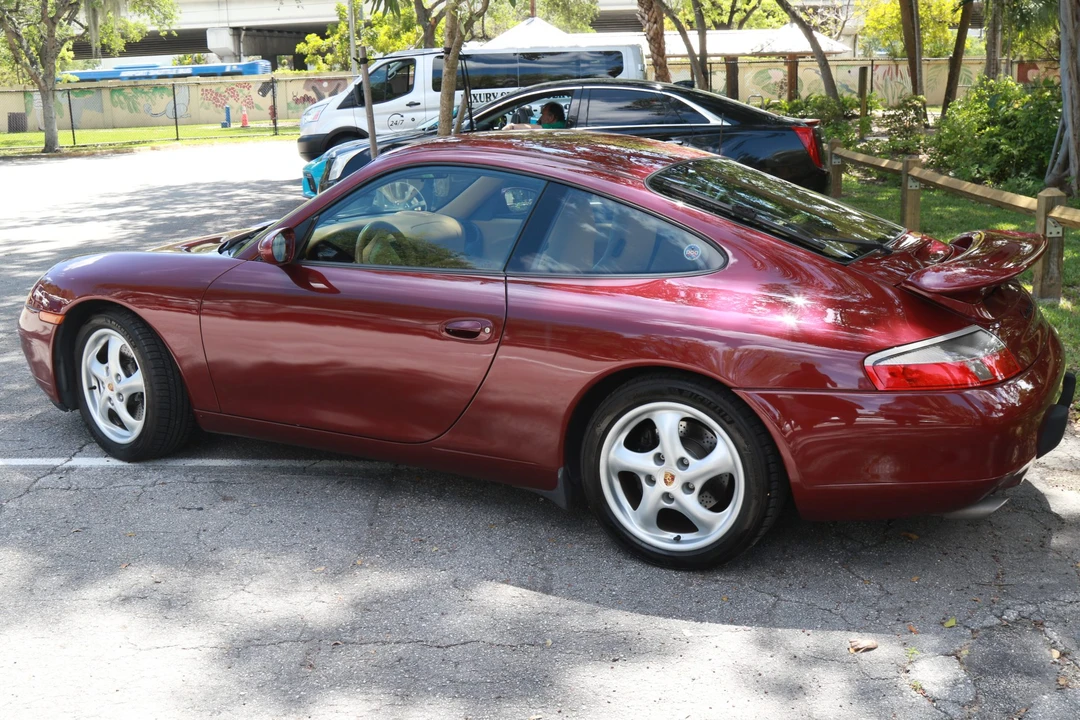 1999 Porsche 996 Carrera - Image 16 of 31