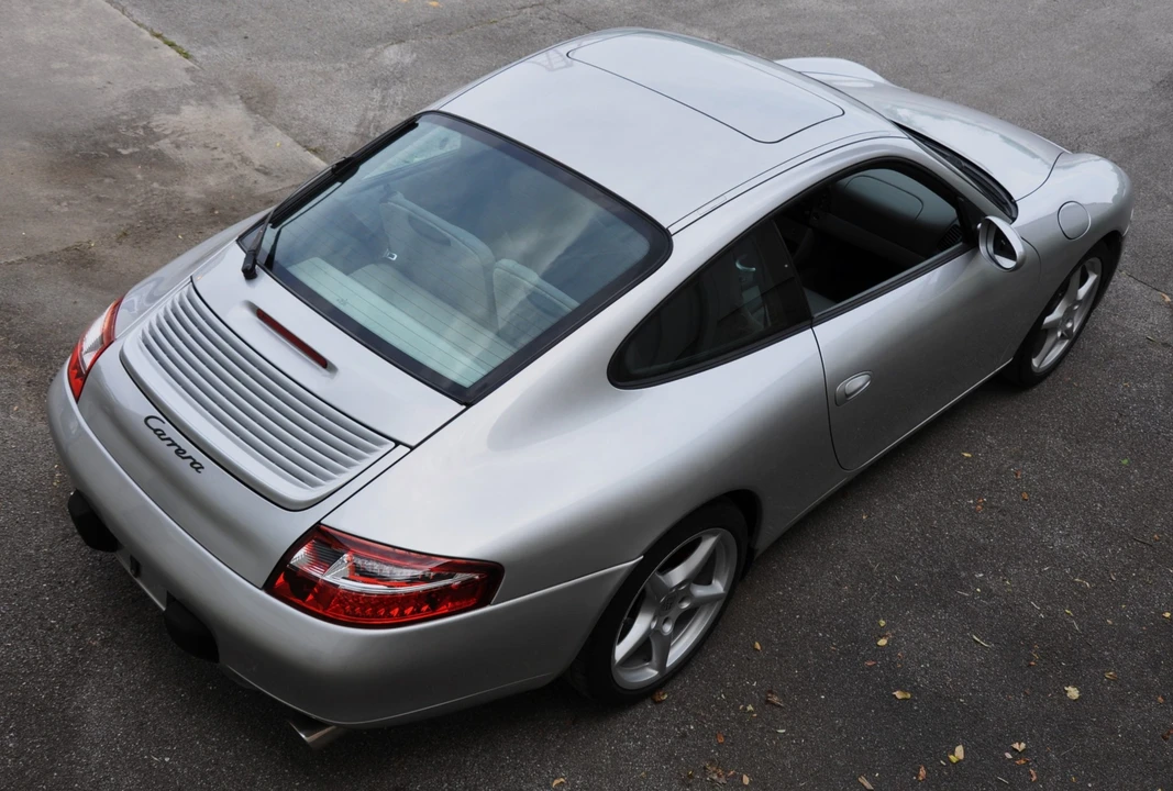 1999 Porsche 996 Carrera - Image 23 of 31