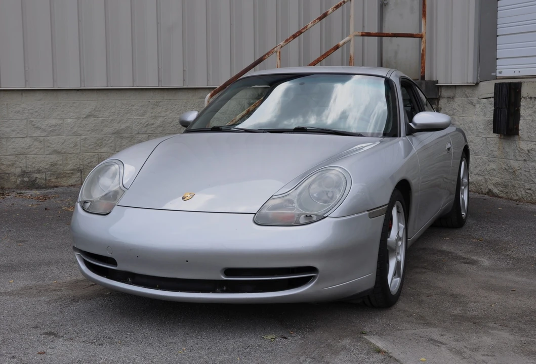 1999 Porsche 996 Carrera - Image 17 of 31