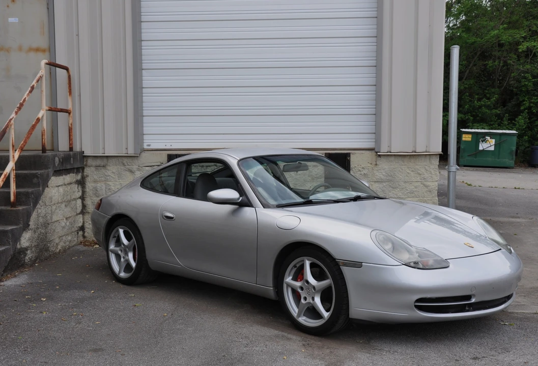 1999 Porsche 996 Carrera - Image 14 of 31