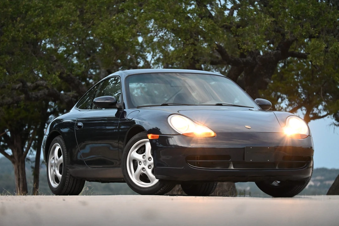 1999 Porsche 996 Carrera - Image 10 of 31