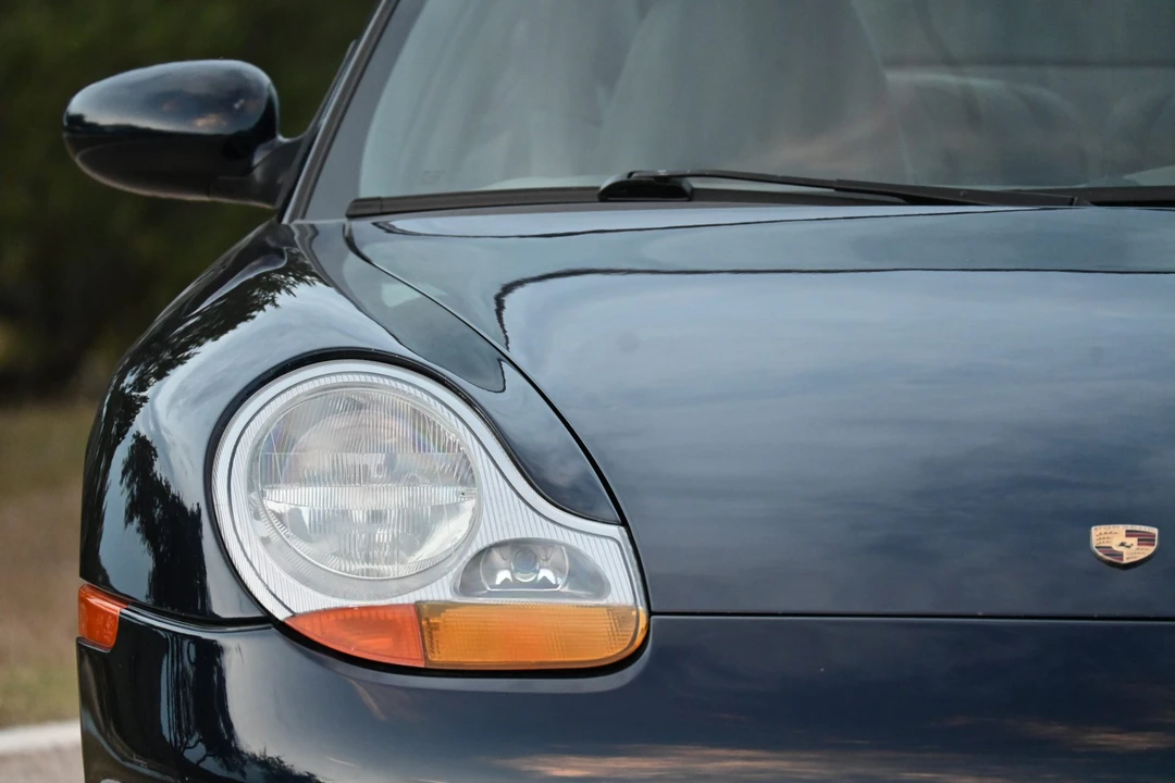 1999 Porsche 996 Carrera - Image 28 of 31