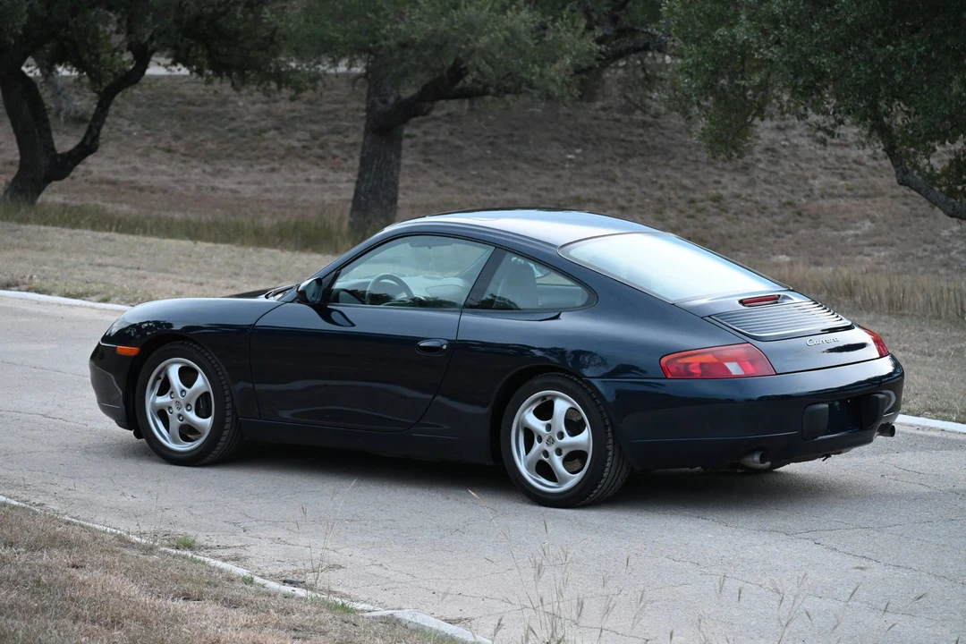 1999 Porsche 996 Carrera - Image 21 of 31