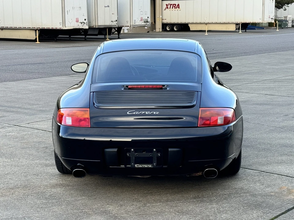 1999 Porsche 996 Carrera - Image 28 of 31