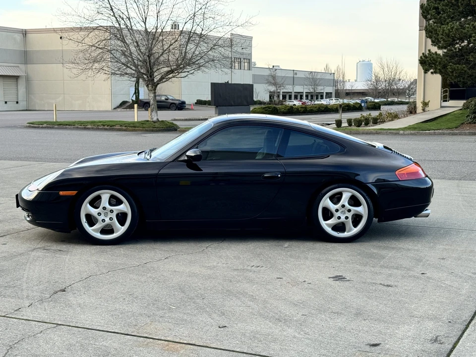 1999 Porsche 996 Carrera - Image 19 of 31