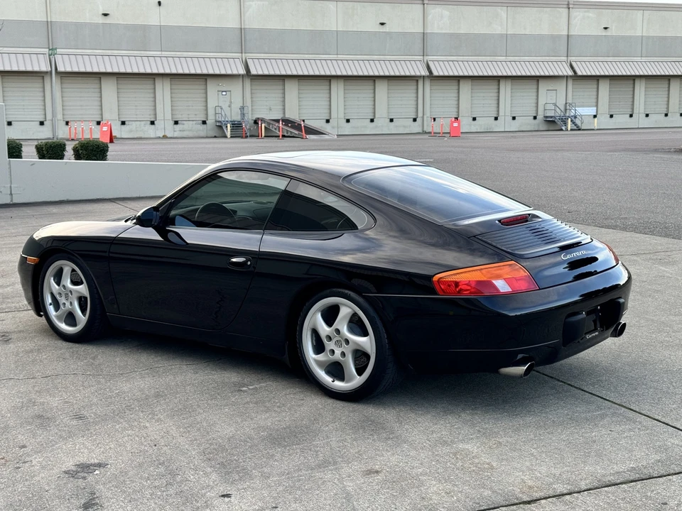 1999 Porsche 996 Carrera - Image 24 of 31