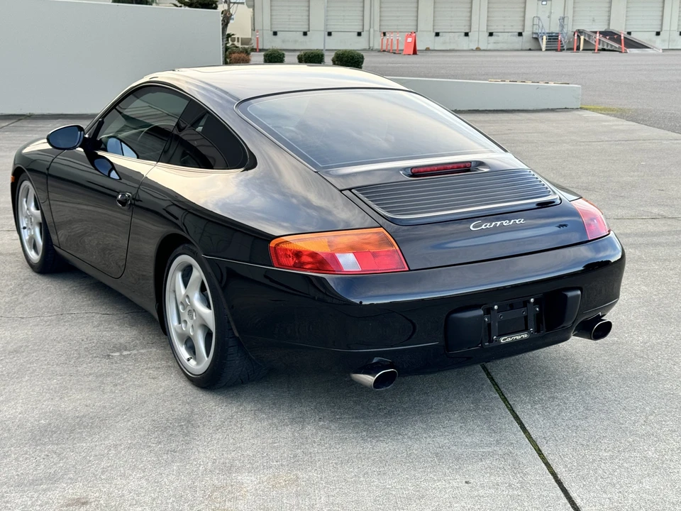 1999 Porsche 996 Carrera - Image 25 of 31