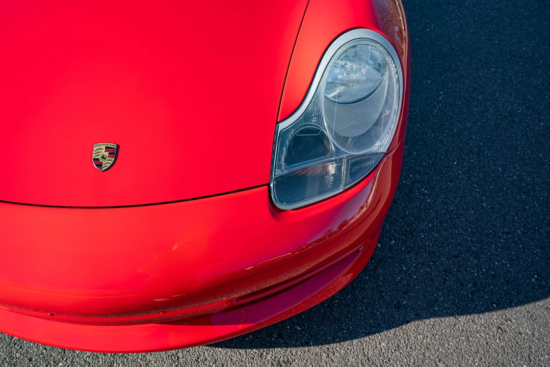 1999 Porsche 996 Carrera - Image 28 of 31