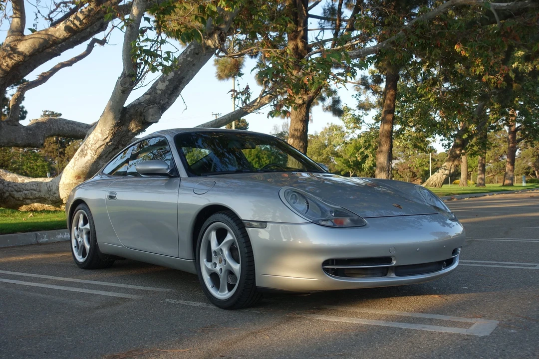1999 Porsche 996 Carrera - Image 24 of 31
