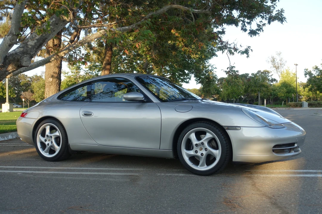 1999 Porsche 996 Carrera - Image 25 of 31