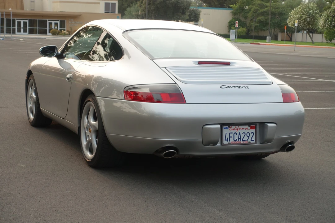1999 Porsche 996 Carrera - Image 12 of 31